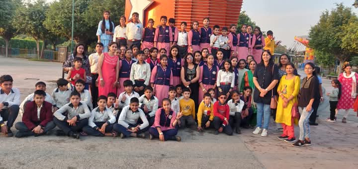 Tirang International School